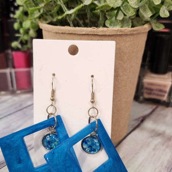 Blue Geometric Earrings - Picture 2 of 5